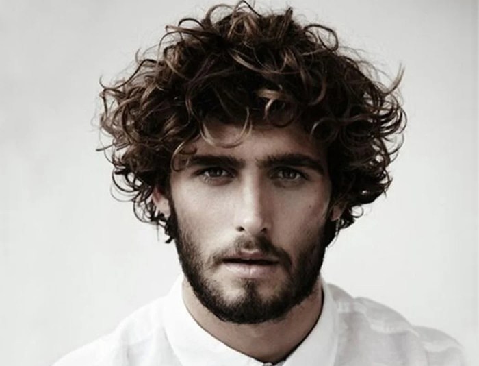 Best hairstyles for curly hair men