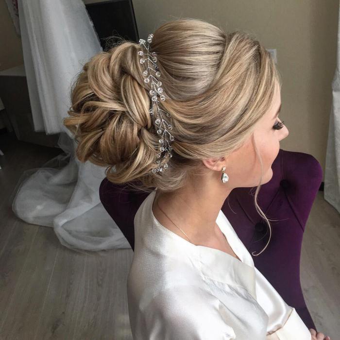 Wedding updo hairstyles for long hair