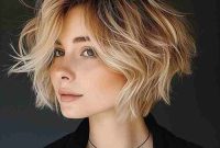 Hairstyles for short wavy hair