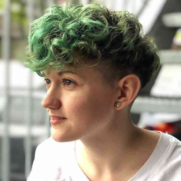 Edgy short hairstyles for curly hair