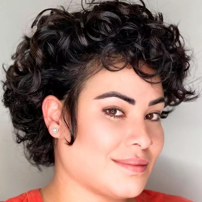 Edgy short hairstyles for curly hair