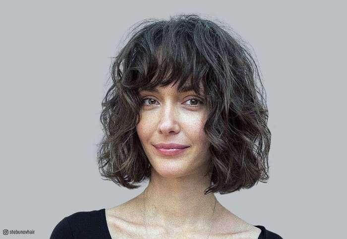 Hairstyles for short wavy hair